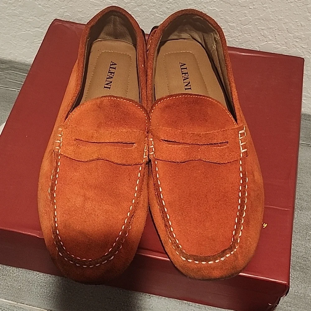 Shoes - Picture 5 of 5
